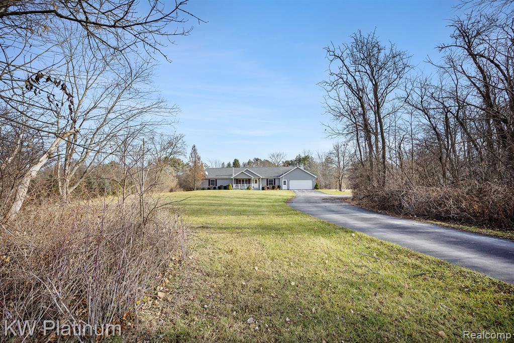 2954 English Road, Kimball, MI — Photo 4