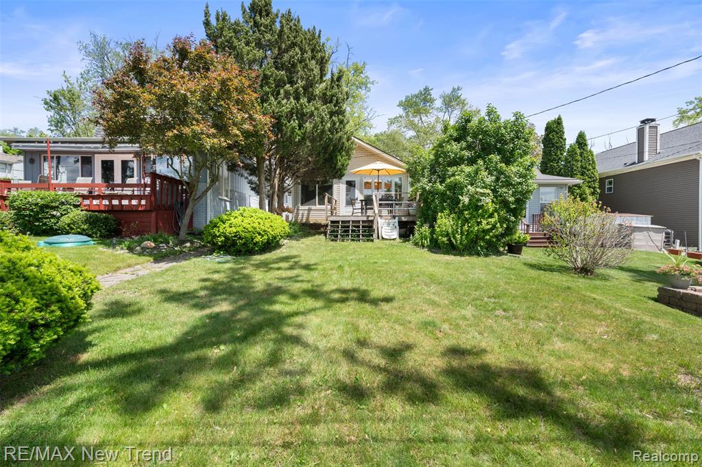 4044 Fieldview Avenue, West Bloomfield, MI 48324 — Photo 37