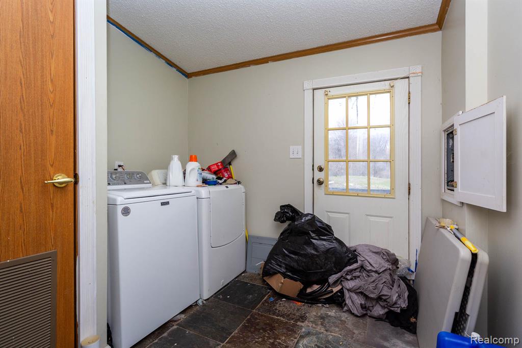 6463 CENTER Road, Fenton, MI 48430 — Photo 23