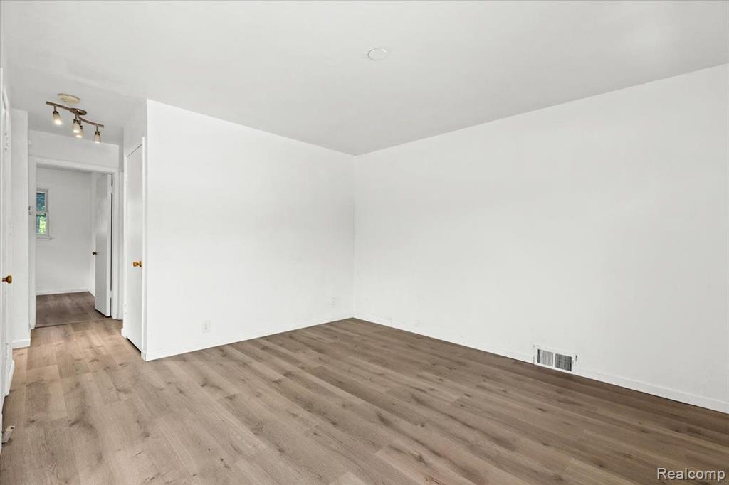 1919 ACKLEY Avenue, Westland, MI 48186 — Photo 4