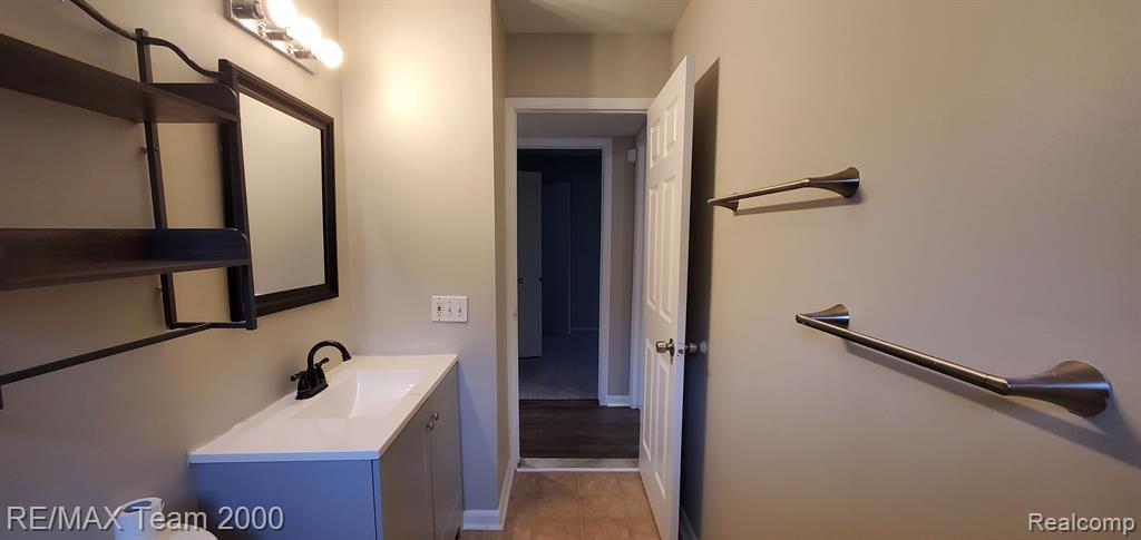 5397 JACKSON Street, Dearborn Heights, MI 48125 — Photo 8