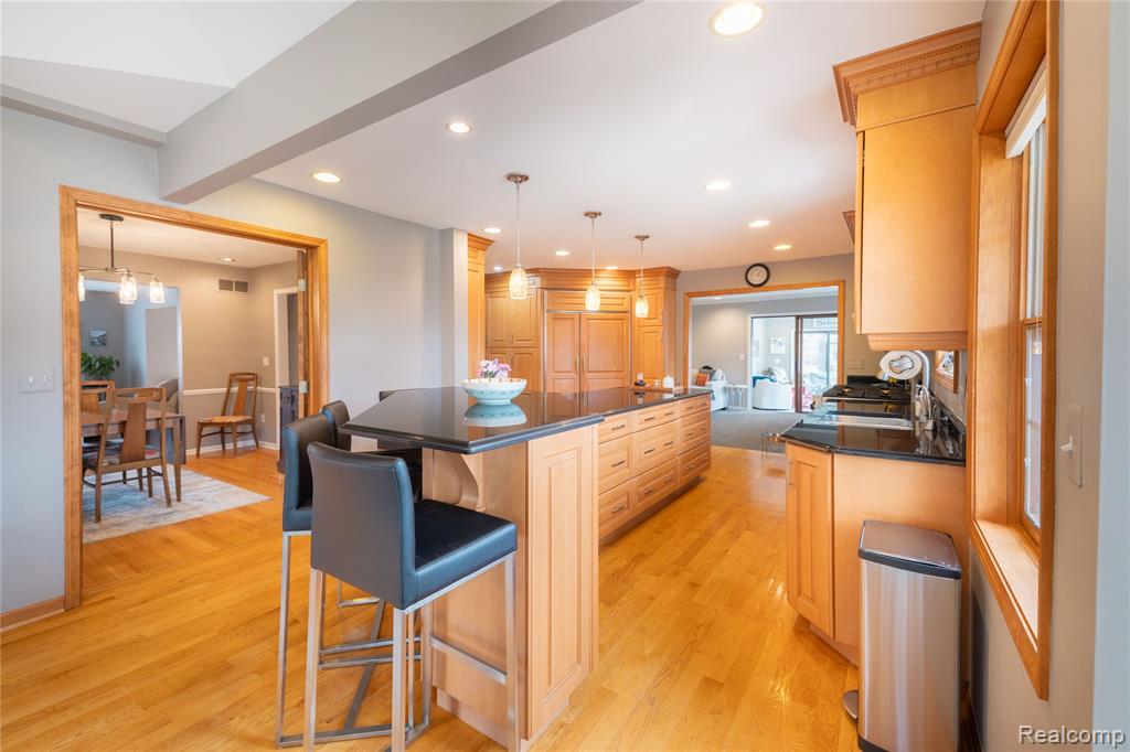 26029 Waterbury Way, Grosse Ile, MI 48138 — Photo 9