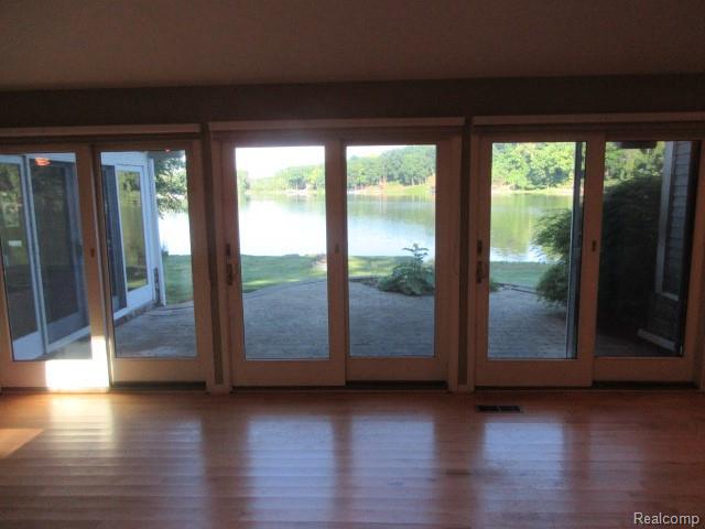 4870 LAKEVIEW Boulevard, Clarkston, MI 48348 — Photo 27