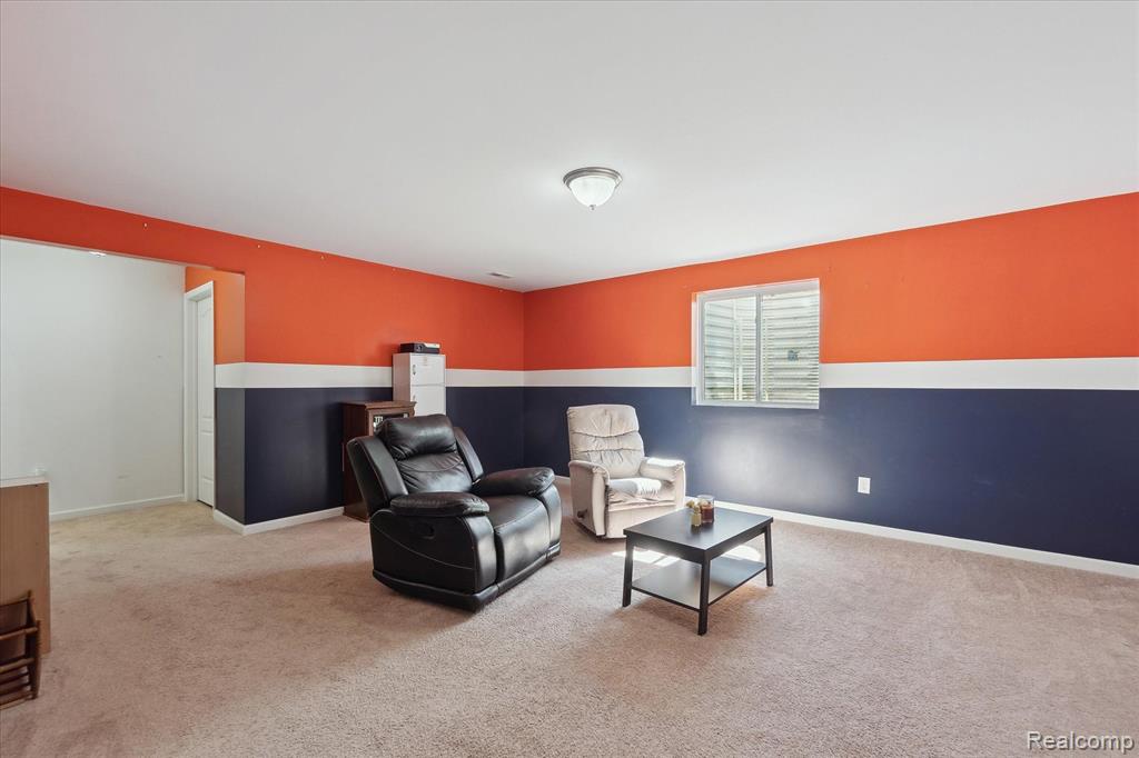 658 GLENLIVET Street, Howell, MI 48843 — Photo 35