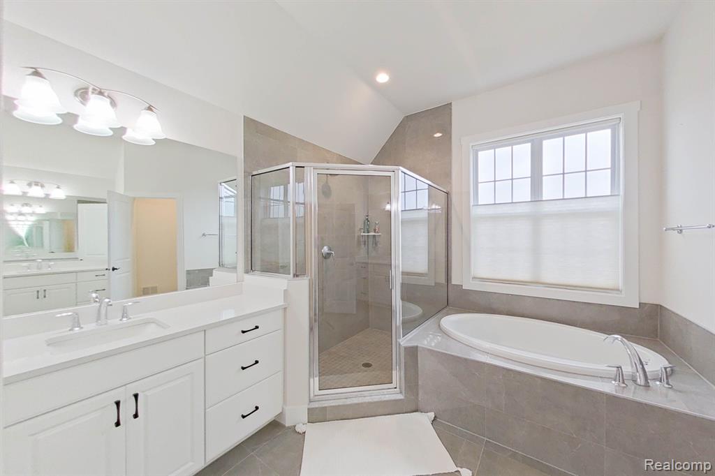 51060 LAUREL Park Drive, Canton, MI 48188 — Photo 44