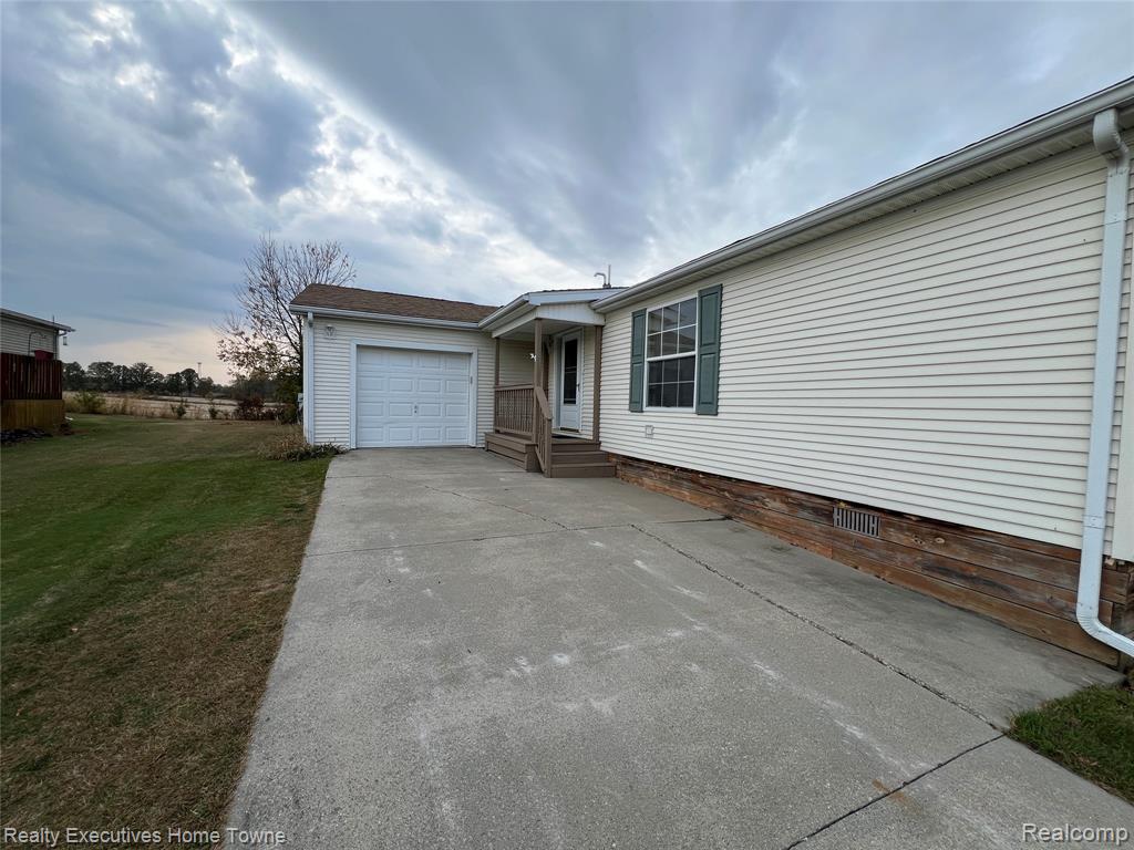 3682 CHESTNUT Lane, Dryden, MI 48428 — Photo 7