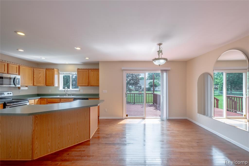 8454 Deer Field Drive, Davison, MI 48423 — Photo 8
