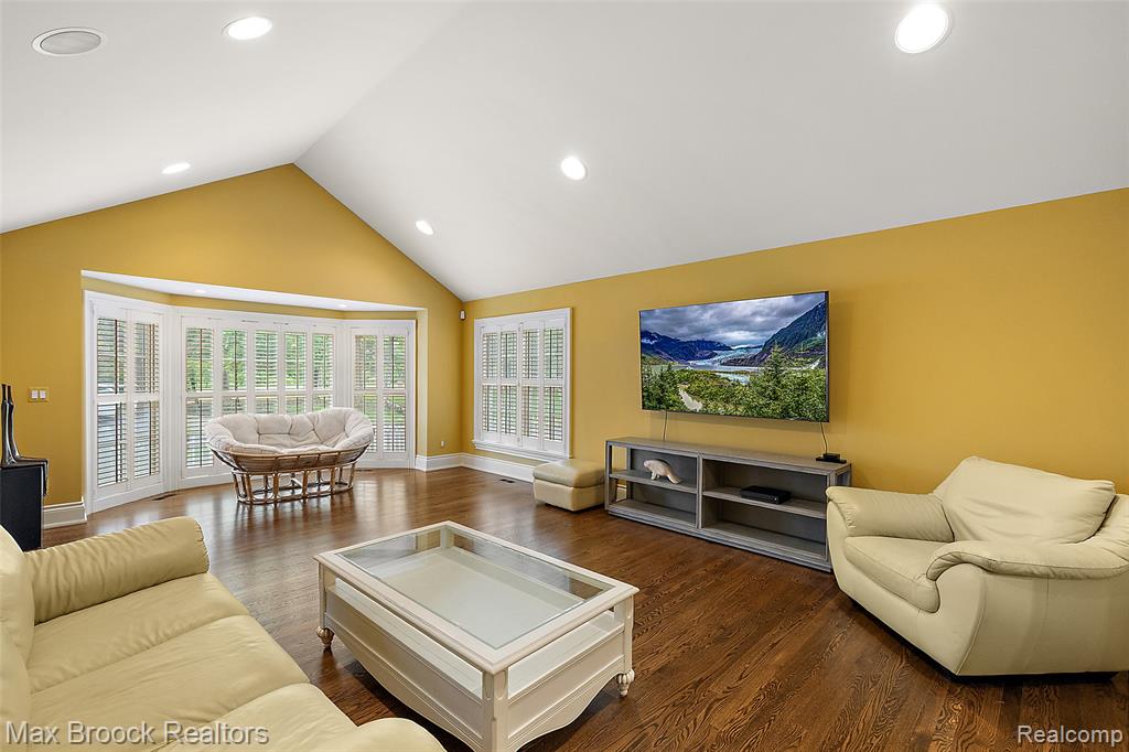 760 Lone Pine Road, Bloomfield Hills, MI 48304 — Photo 20