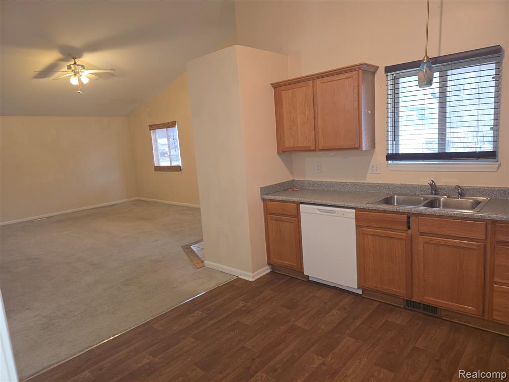 9219 ISLAND Drive, Clay, MI 48001 — Photo 7