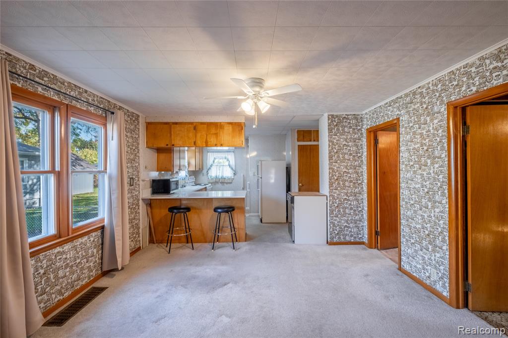 307 Center Street, Holly, MI 48442 — Photo 6