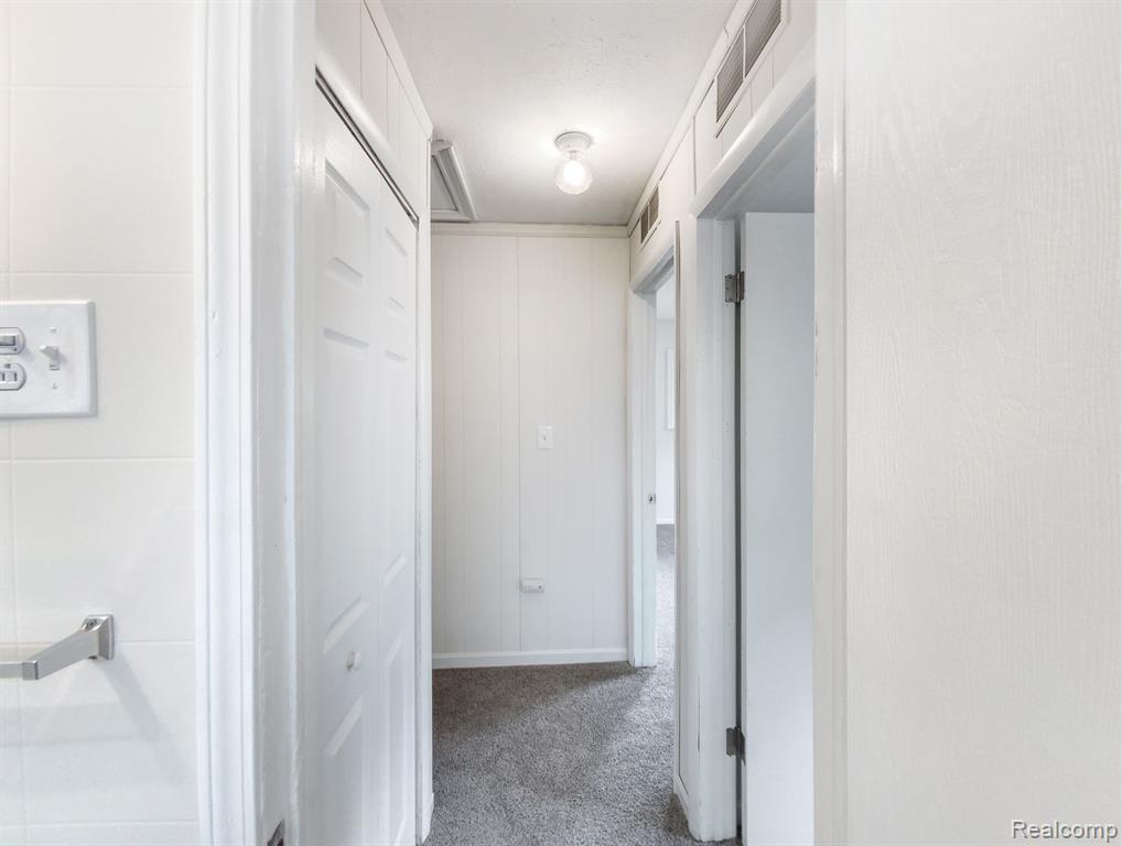 1281 CANDLEWOOD Lane, Ypsilanti, MI 48198 — Photo 10