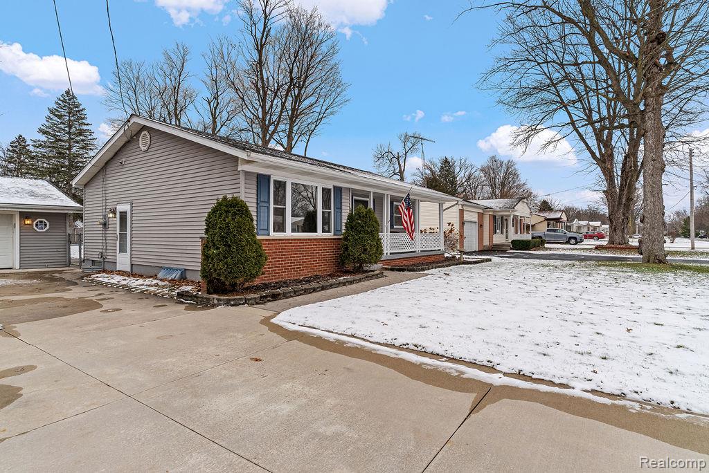 4277 Ashlawn Drive, Flint, MI 48507 — Photo 5