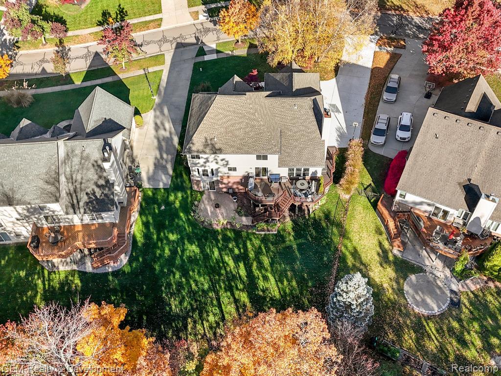 4163 DELPHINE Drive, Wixom, MI 48393 — Photo 44