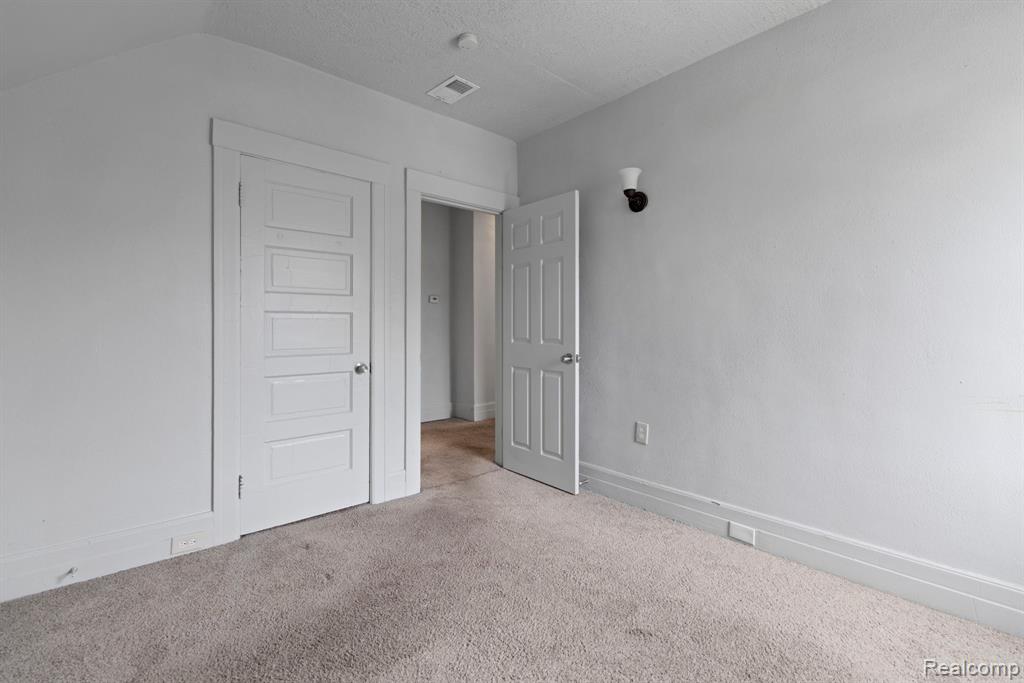 8072 Senator Street, Detroit, MI 48209 — Photo 16
