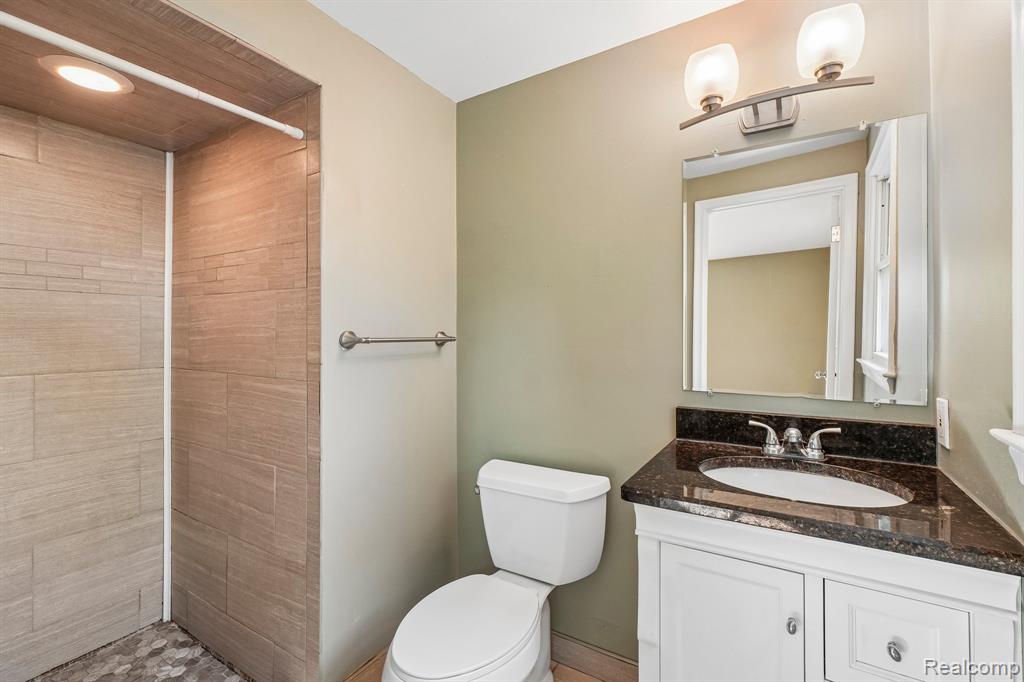 2675 Douglas Drive, Bloomfield Hills, MI 48304 — Photo 33