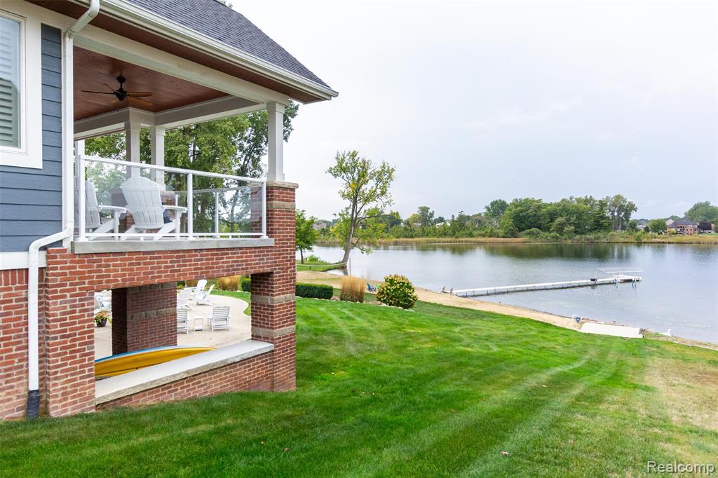 302 Tanview Drive, Oxford, MI, 48371