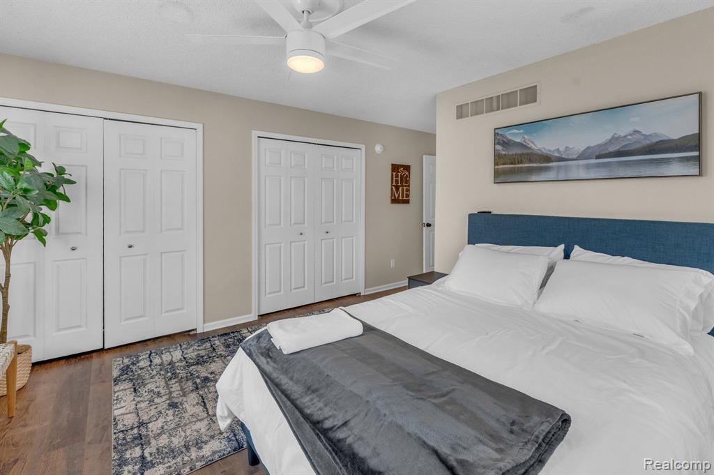 335 DELAWARE Road, Whitmore Lake, MI 48189 — Photo 14