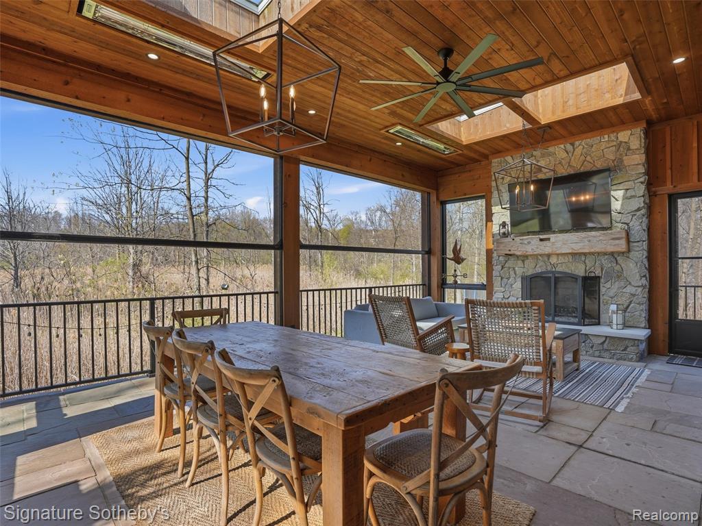 1595 Carriage Way, Rochester, MI 48307 — Photo 57