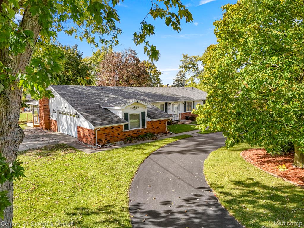 6934 COLONIAL Drive, Tecumseh, MI 49286 — Photo 21