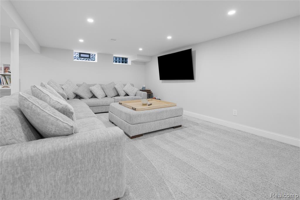 7005 Cathedral Drive, Bloomfield Hills, MI 48301 — Photo 38