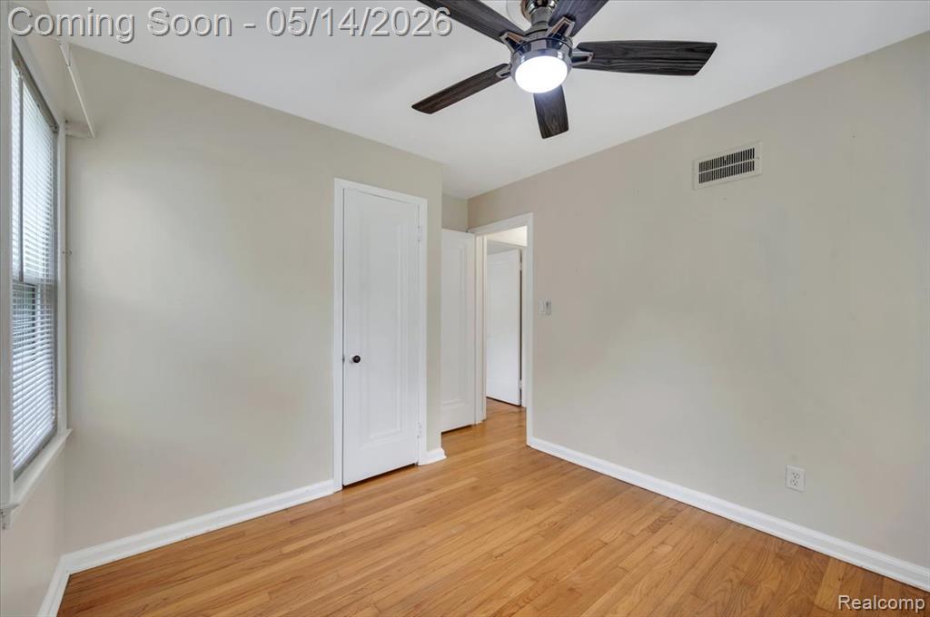 134 Glanworth Street, Lake Orion, MI 48362 — Photo 14