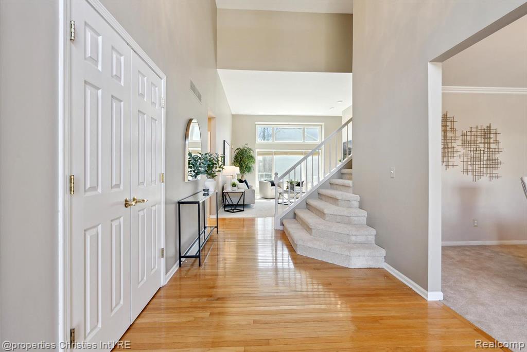 40611 PAISLEY Circle, Novi, MI 48377 — Photo 6