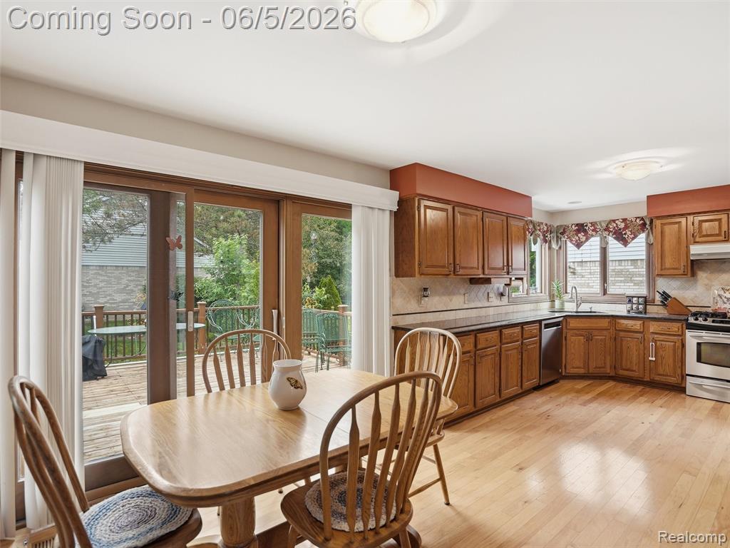 42447 Sheridan Drive, Clinton Twp, MI 48038 — Photo 32