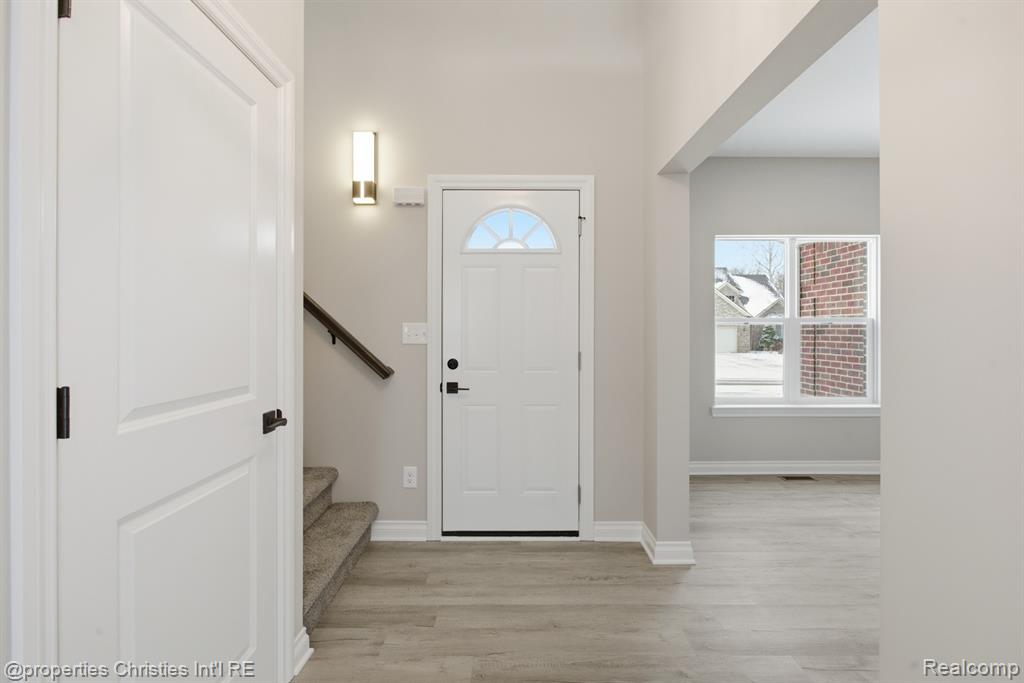 23188 Waterview Drive, New Boston, MI 48164 — Photo 4