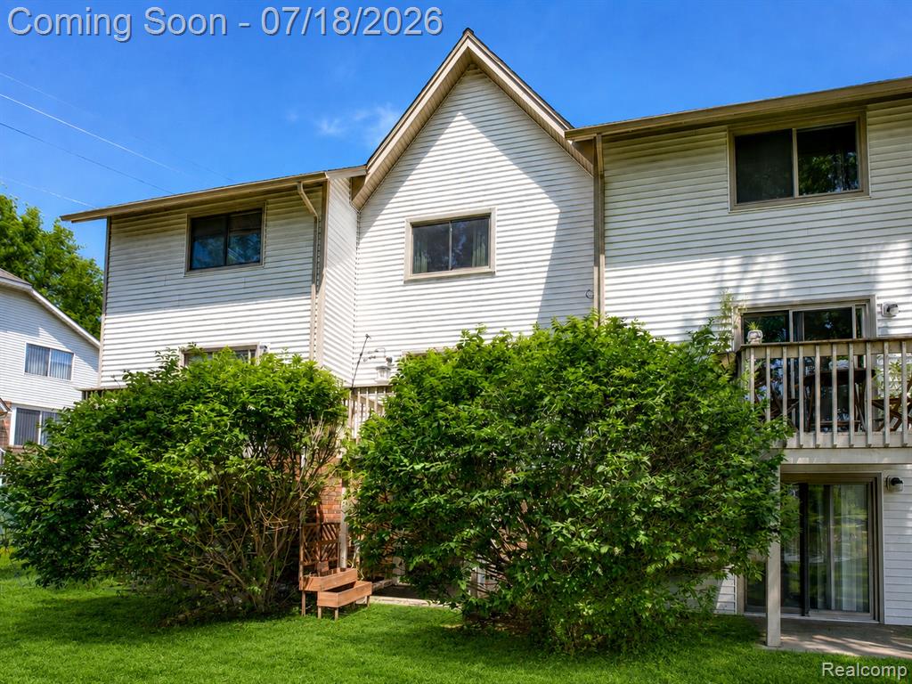 7300 Bluewater Drive, Clawson, MI 48348 — Photo 28