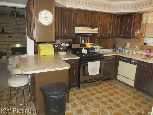 49400 Callens Road, Chesterfield, MI 48047 — Photo 24