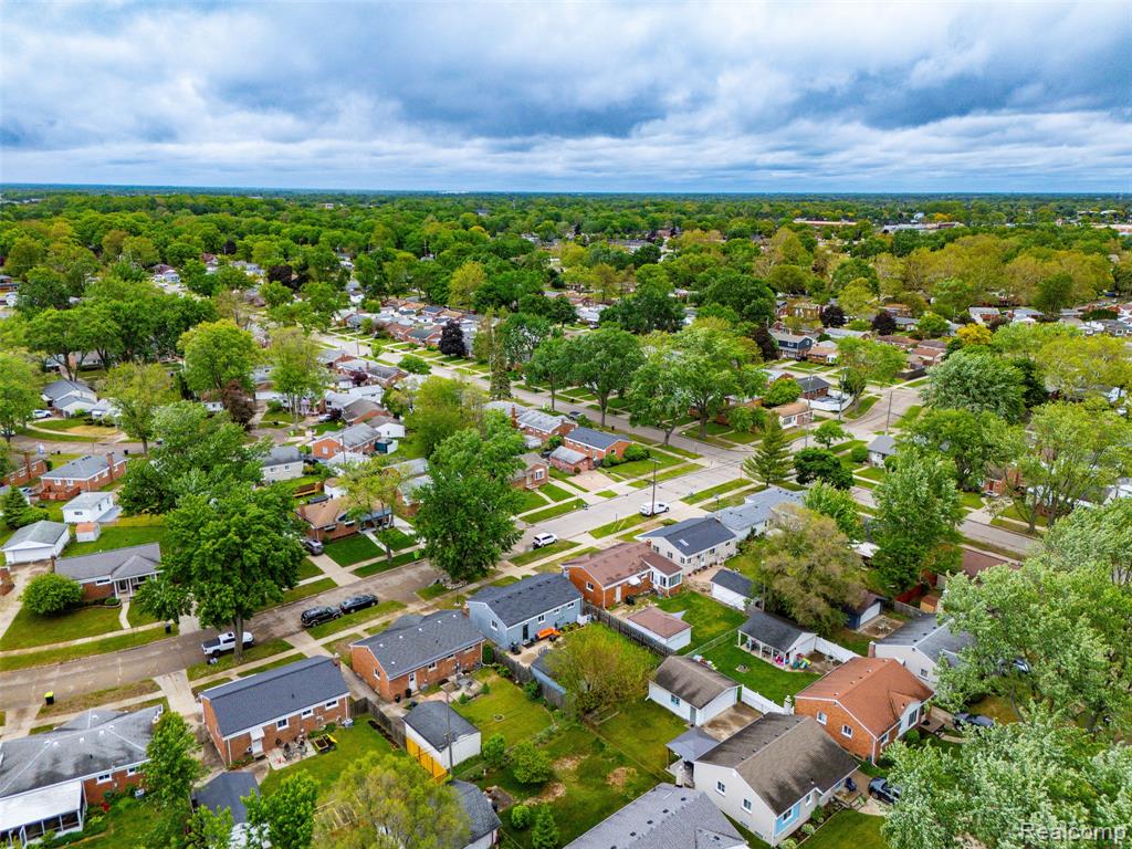 926 Parliament Avenue, Madison Heights, MI 48071 — Photo 37