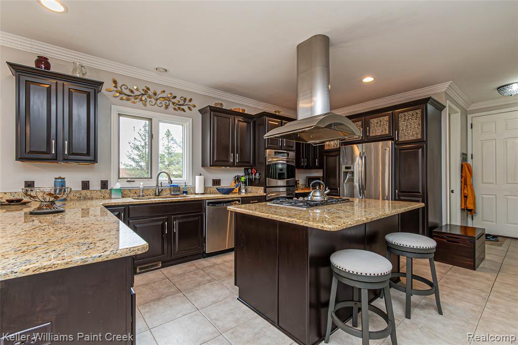 4998 Menominee Lane, Clarkston, MI 48348 — Photo 29