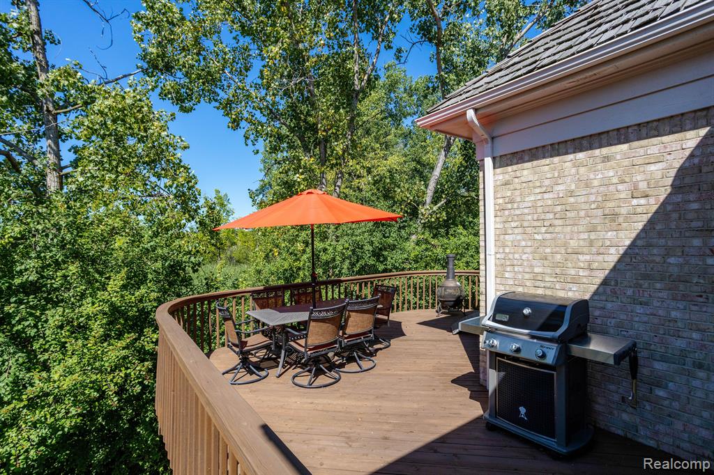 5130 OAKBROOKE Drive, West Bloomfield, MI 48323 — Photo 7