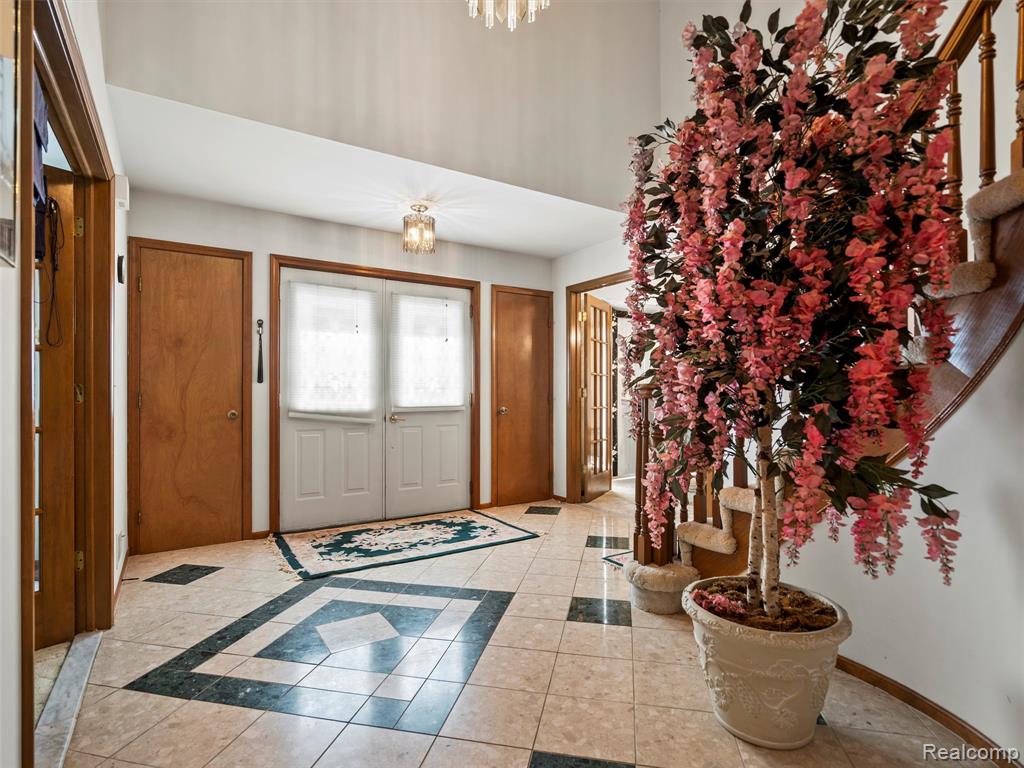 46386 Jackson Drive, Macomb, MI 48044 — Photo 8