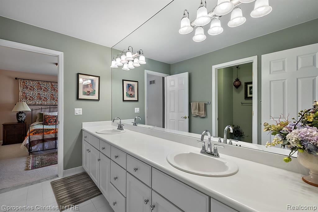 6811 BLAKEWOOD, West Bloomfield, MI — Photo 73