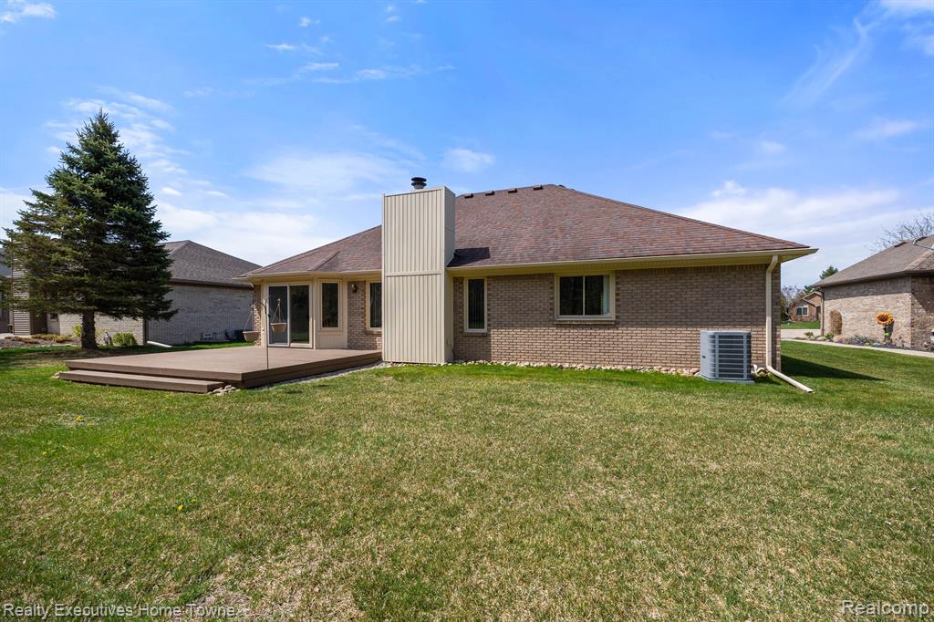 57946 EMERALD, Washington, MI — Photo 28