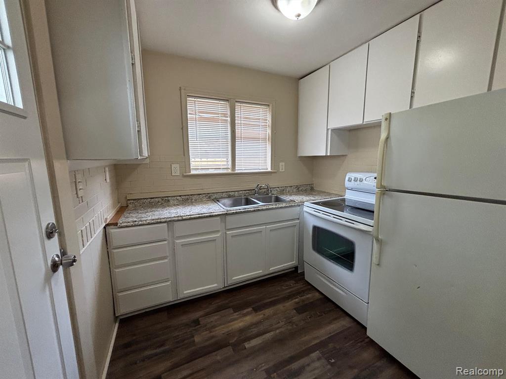 8119 Essex Avenue, Warren, MI 48089 — Photo 5