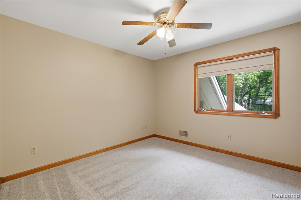 27967 Galien Drive, South Lyon, MI 48178 — Photo 34