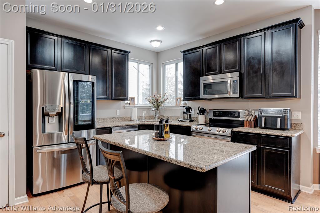 51332 E Bourne Terrace, Novi, MI — Photo 8