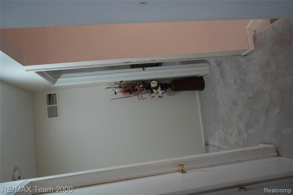 6426 Chase Road, Dearborn, MI 48126 — Photo 19