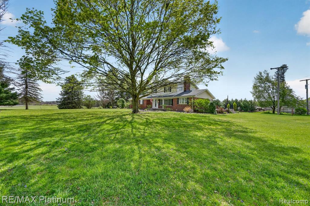 7687 Parshallville Road, Fenton, MI 48430 — Photo 4