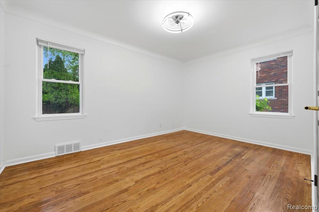 15376 Gilchrist Street, Detroit, MI 48227 — Photo 21