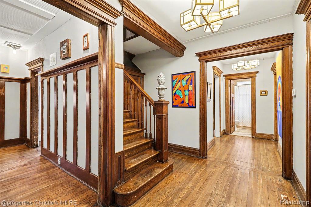80 Glynn Court, Detroit, MI 48202 — Photo 14
