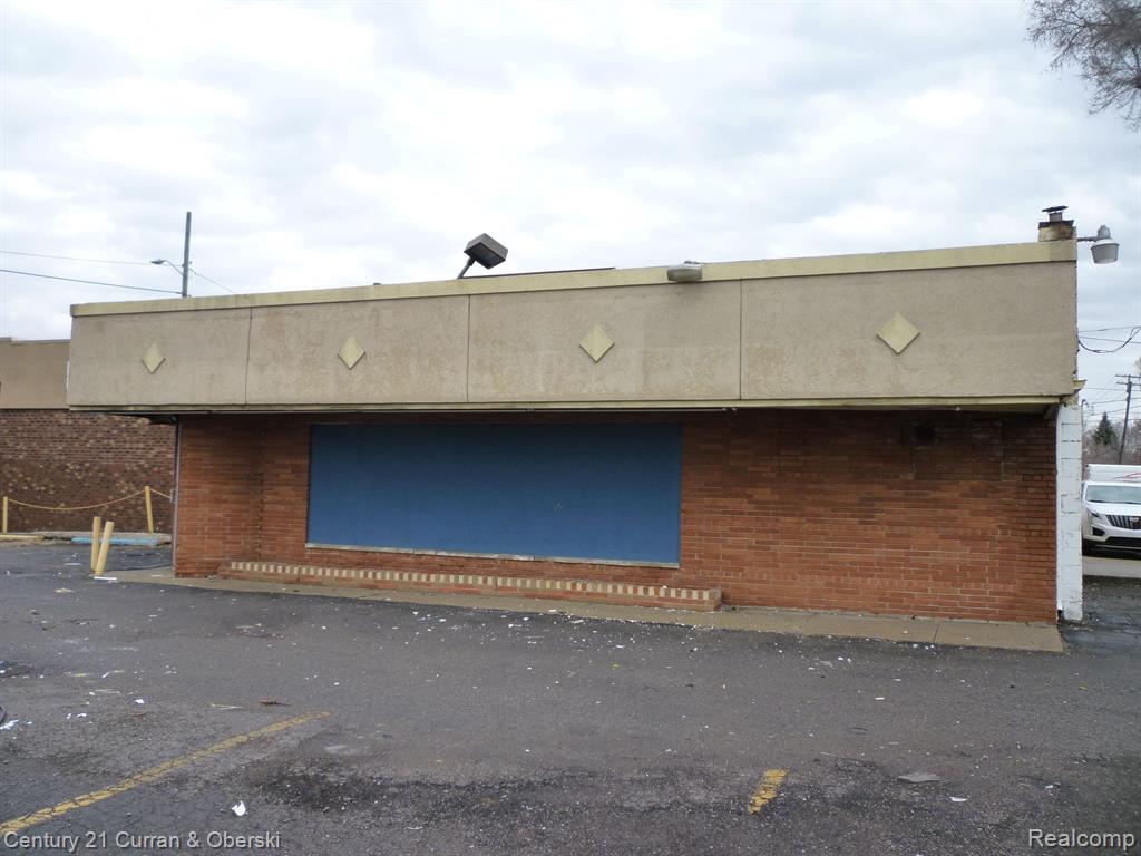 5347 S TELEGRAPH Road, Dearborn Heights, MI 48125 — Photo 3