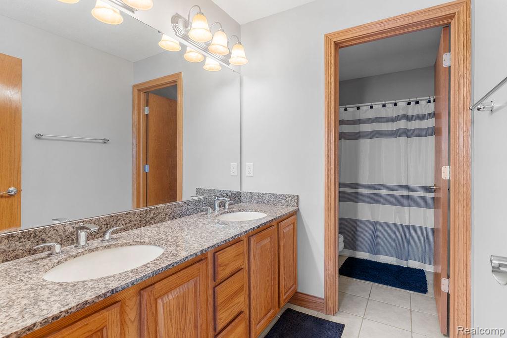 7190 Westminster Circle, Grand Blanc, MI 48439 — Photo 29