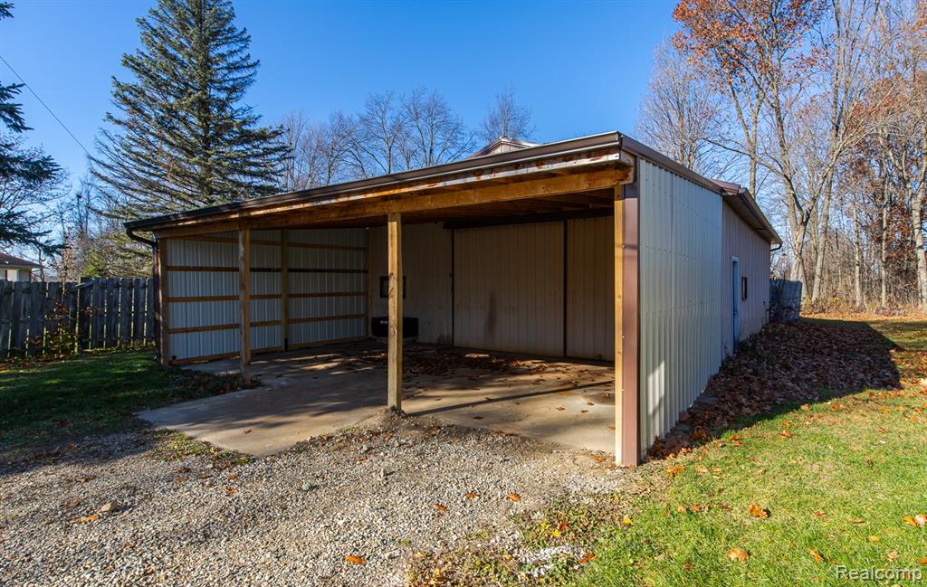 7283 Vanderploeg Lane, Imlay City, MI 48444 — Photo 30