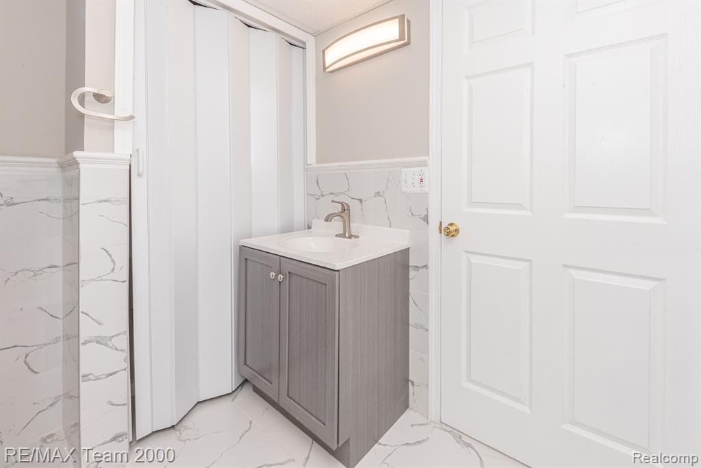 17148 PON VALLEY Drive, Northville, MI 48168 — Photo 74