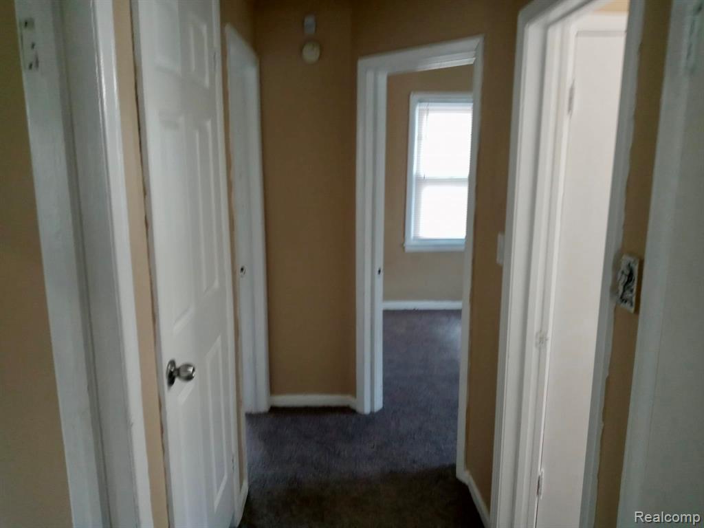 8111 Warwick Street, Detroit, MI 48228 — Photo 16
