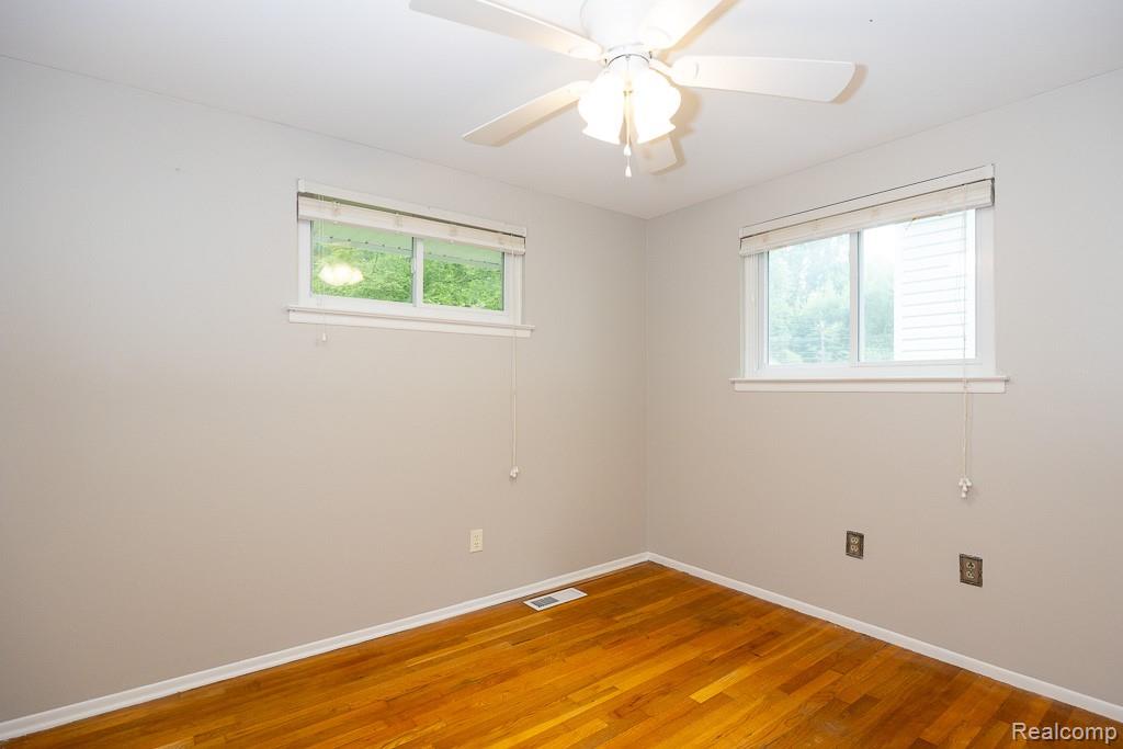 8040 Alton Street, Canton, MI 48187 — Photo 25