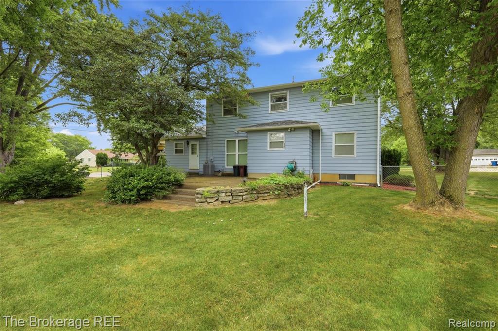 4375 Esta Drive, Flint, MI 48506 — Photo 48